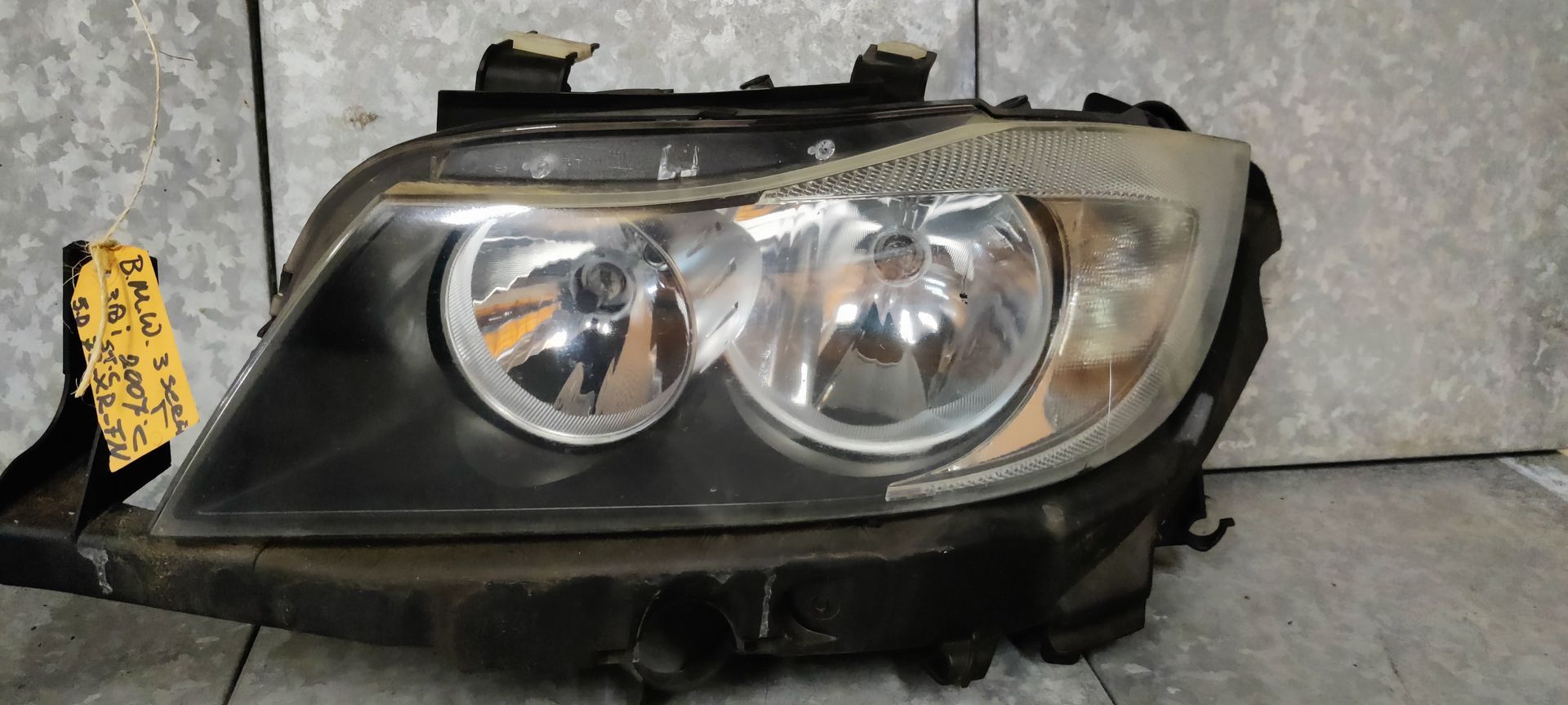 BMW linker koplamp van een 3 serie (E91), bj 2007.
