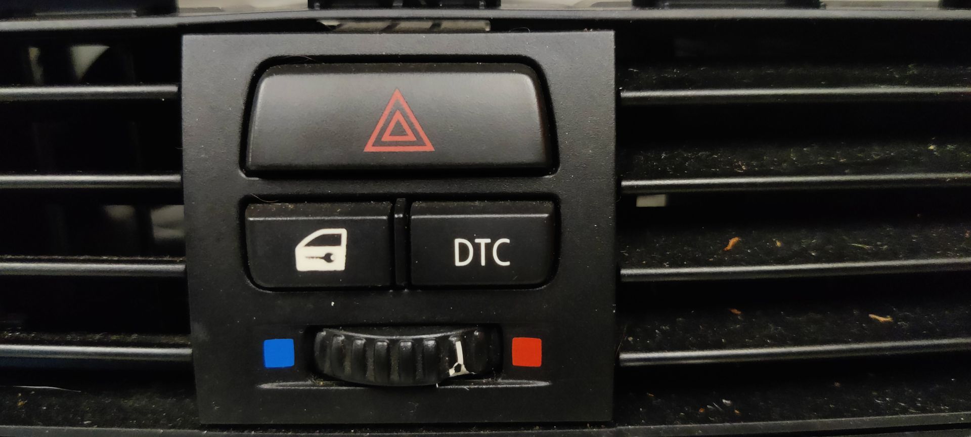 BMW ventilatierooster middengedeelte van een 3 serie (E91), bj 2007.