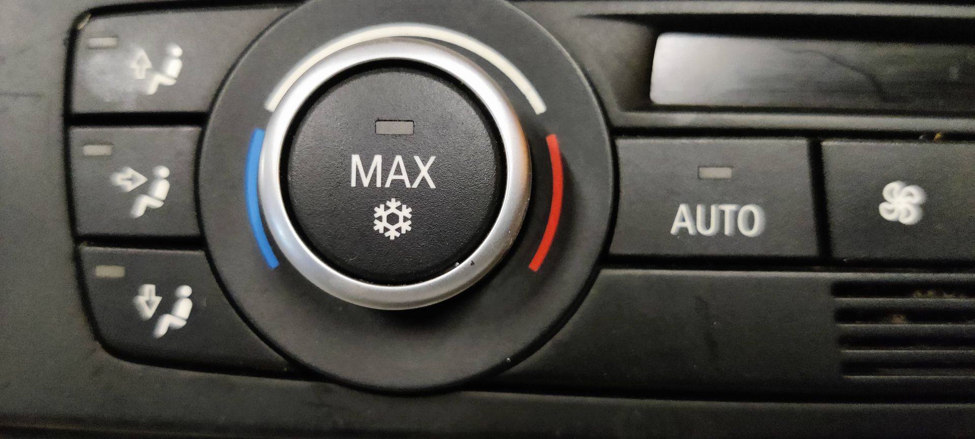 BMW temperatuur. airco klimaat regelaar van een 3 serie (E90, E91), bj 2007.