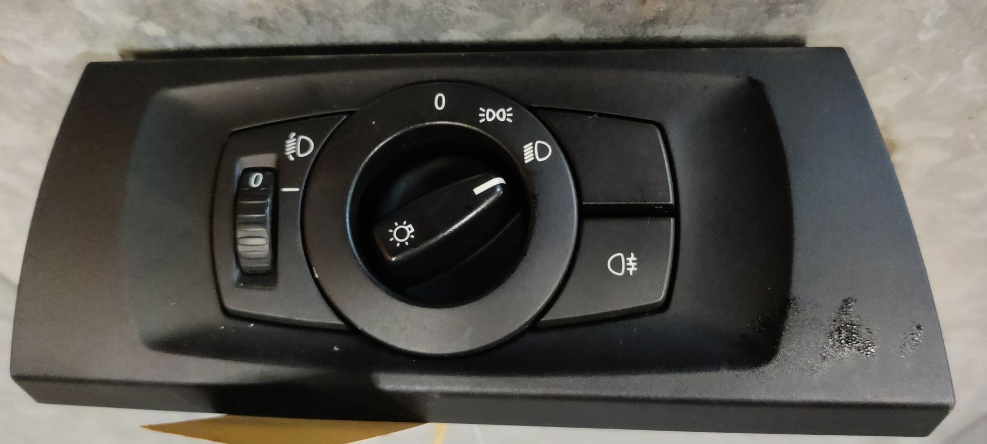 BMW 3 serie  lichtschakelaar (E90, E91).