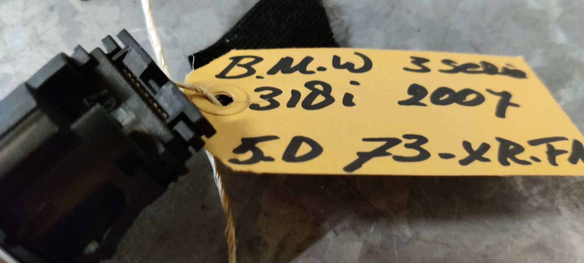 BMW 3 serie  start stop knop (E90, E91).