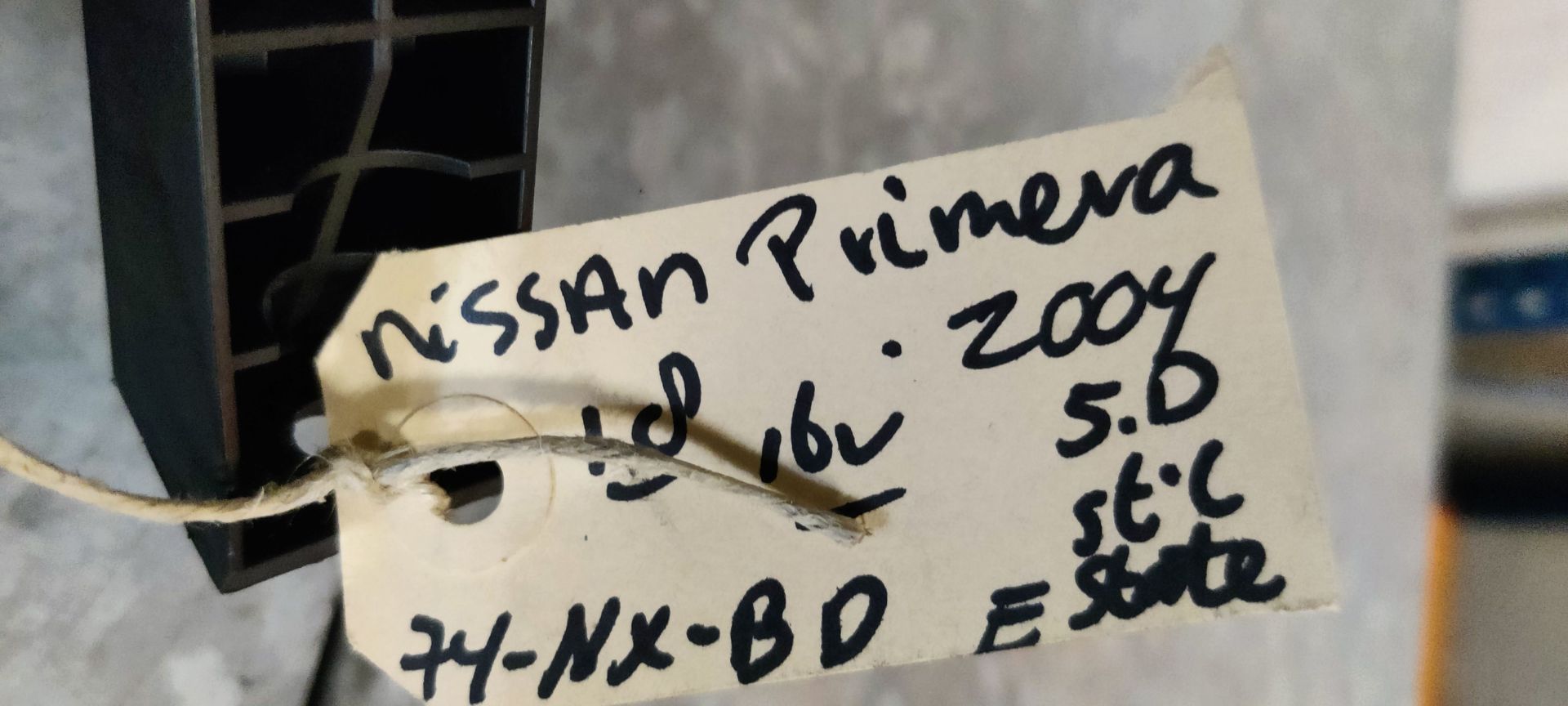 Nissan Primera  dashboard km teller, toerenteller, tank en temp meter.