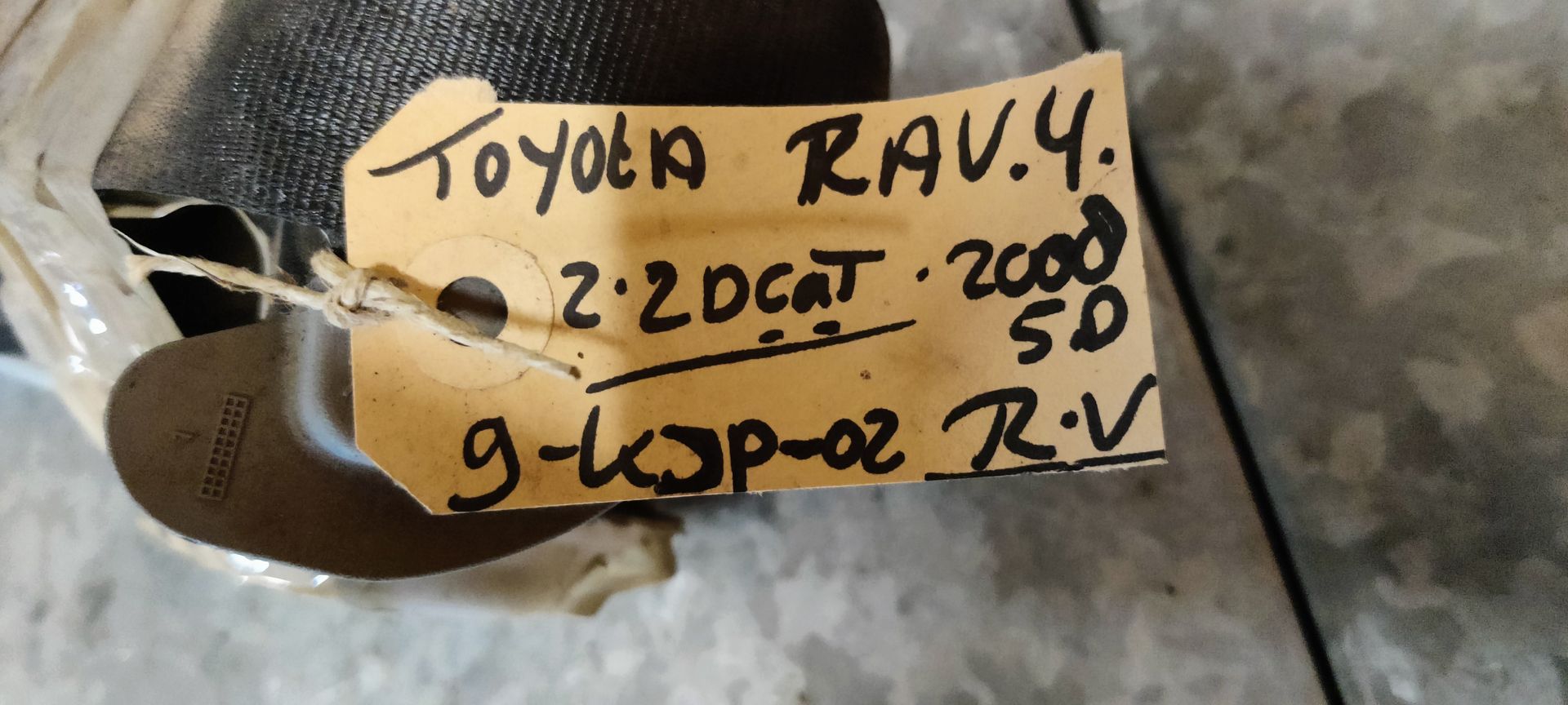 Toyota RAV 4 rolgordel rechtsvoor uit 2008.