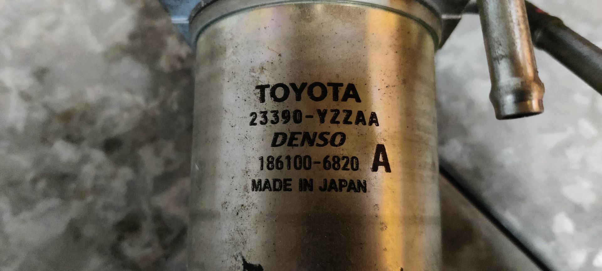 Toyota RAV 4 brandstofpomp.