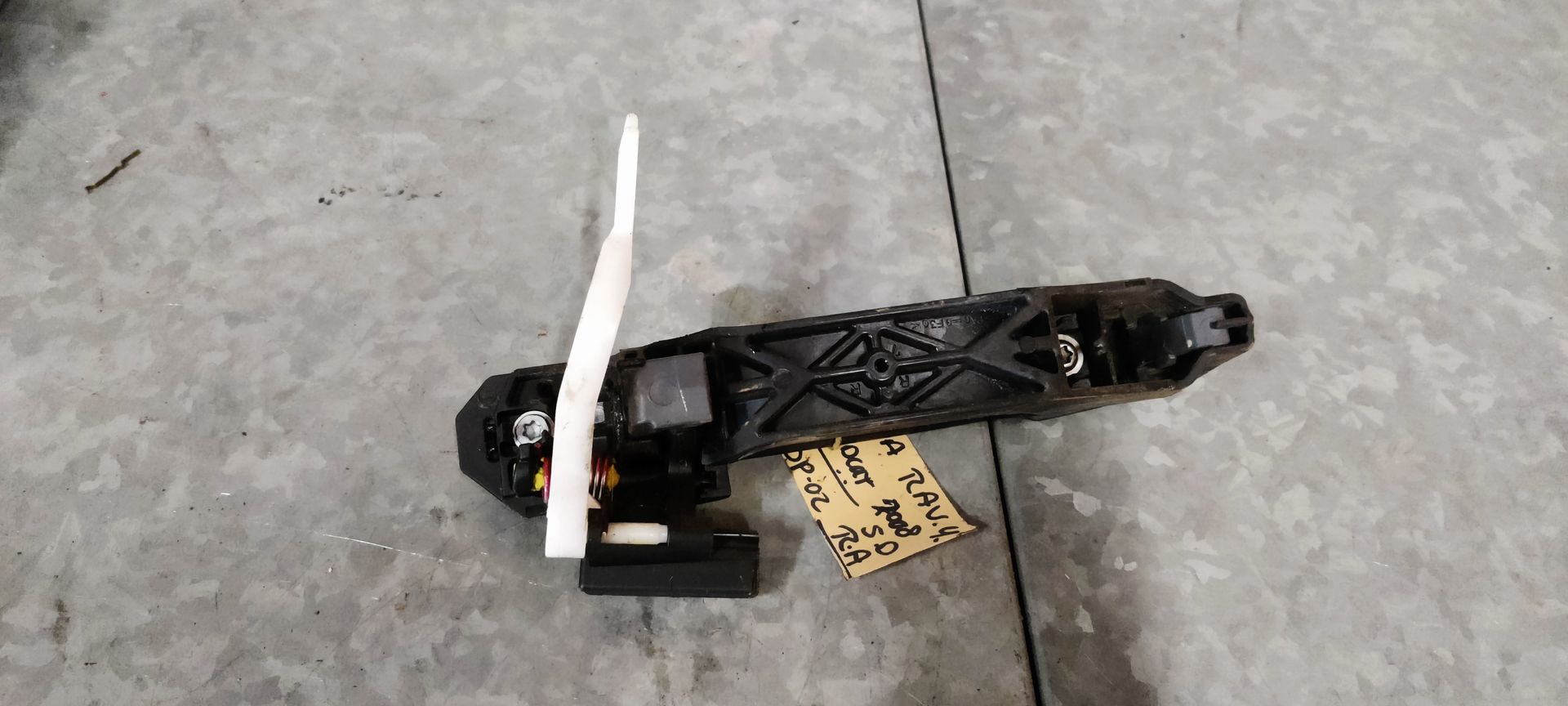 Toyota RAV 4 rechtsachter deurklink.