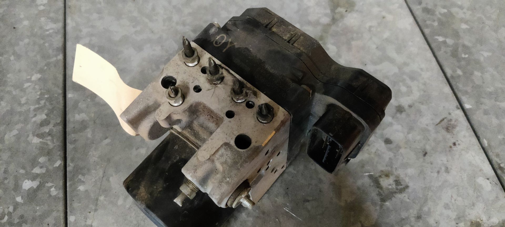 Toyota RAV 4 ABS pomp.