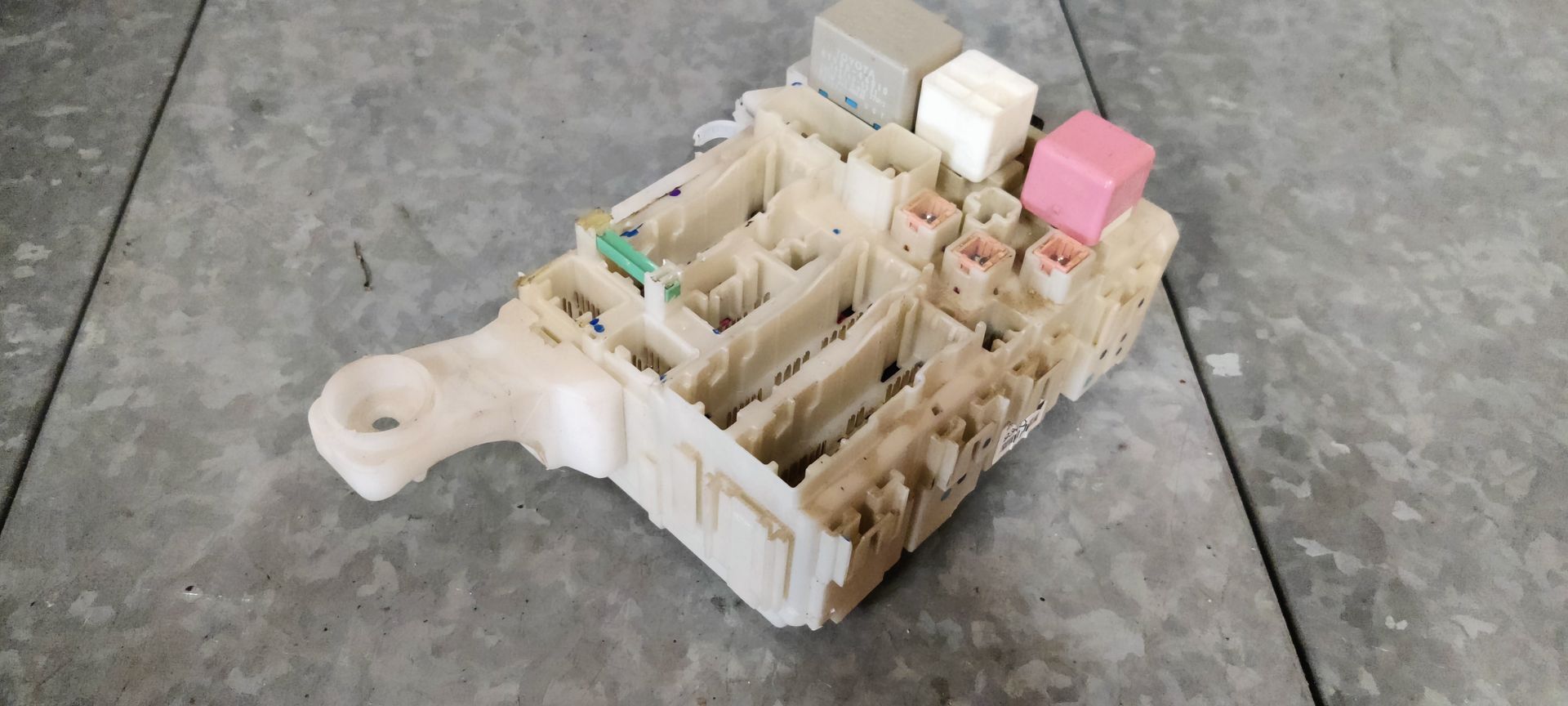 Toyota RAV 4 zekeringkast.