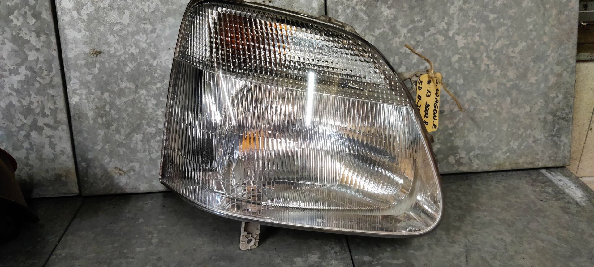 Suzuki Wagon R koplamp