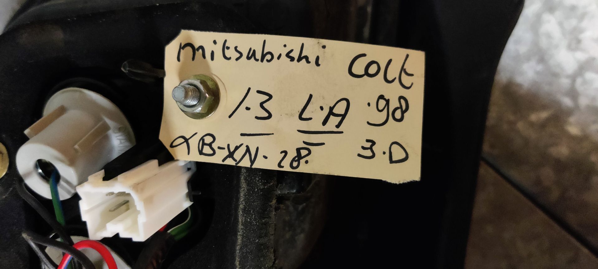 Mitsubishi Colt 1998 achterlicht