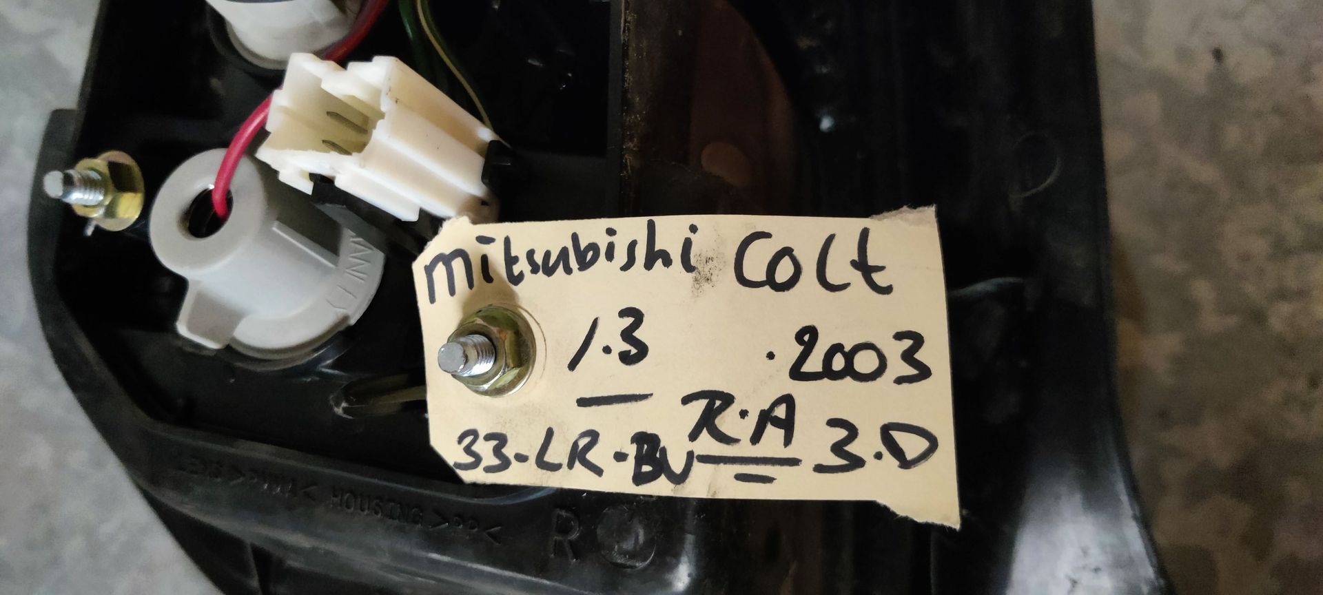 Mitsubishi Colt 1998 achterlicht