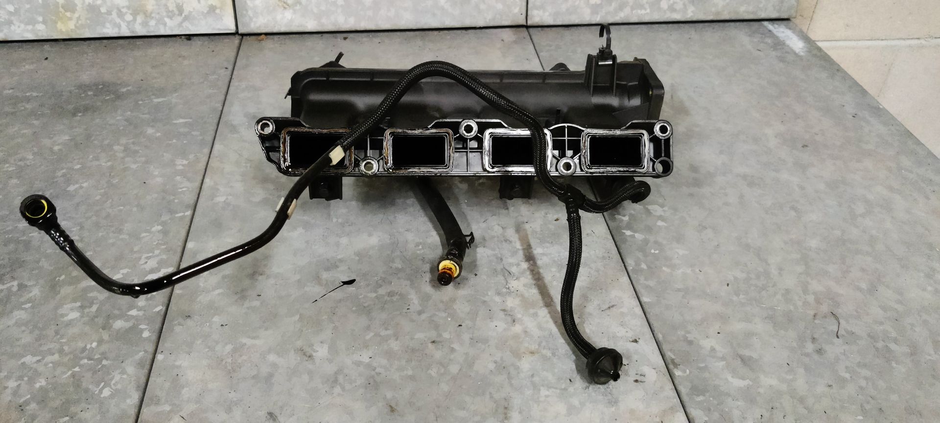 Renault Megane inlaatspruitstuk  bij Stegeman Car Parts
www.stegemancarparts.nl