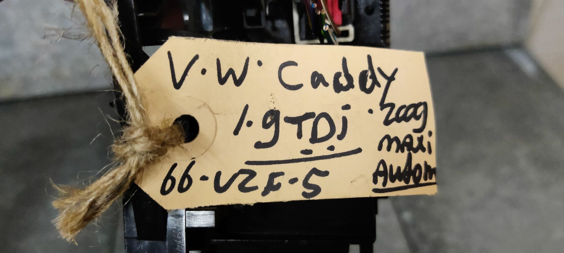 Volkswagen Caddy uit 2009 temperatuur regelaar.