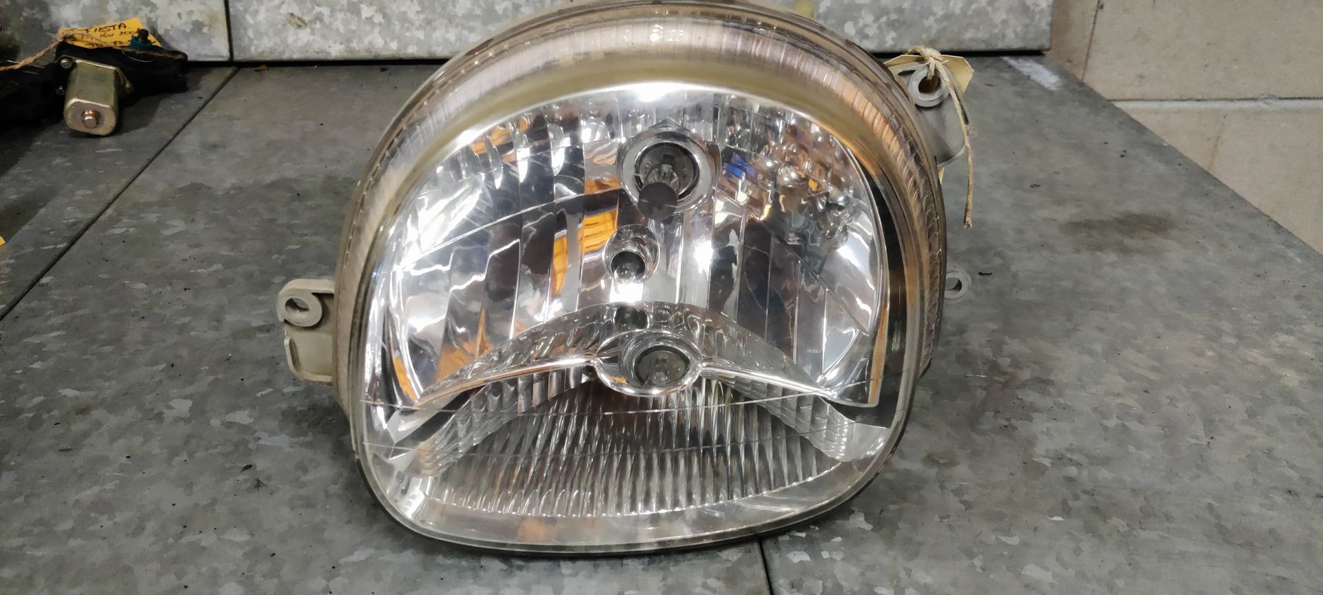 Renault Twingo oud model koplamp uit 2004