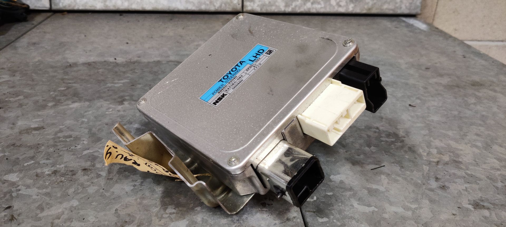 Rav4  stuurcomputer 89650-42040