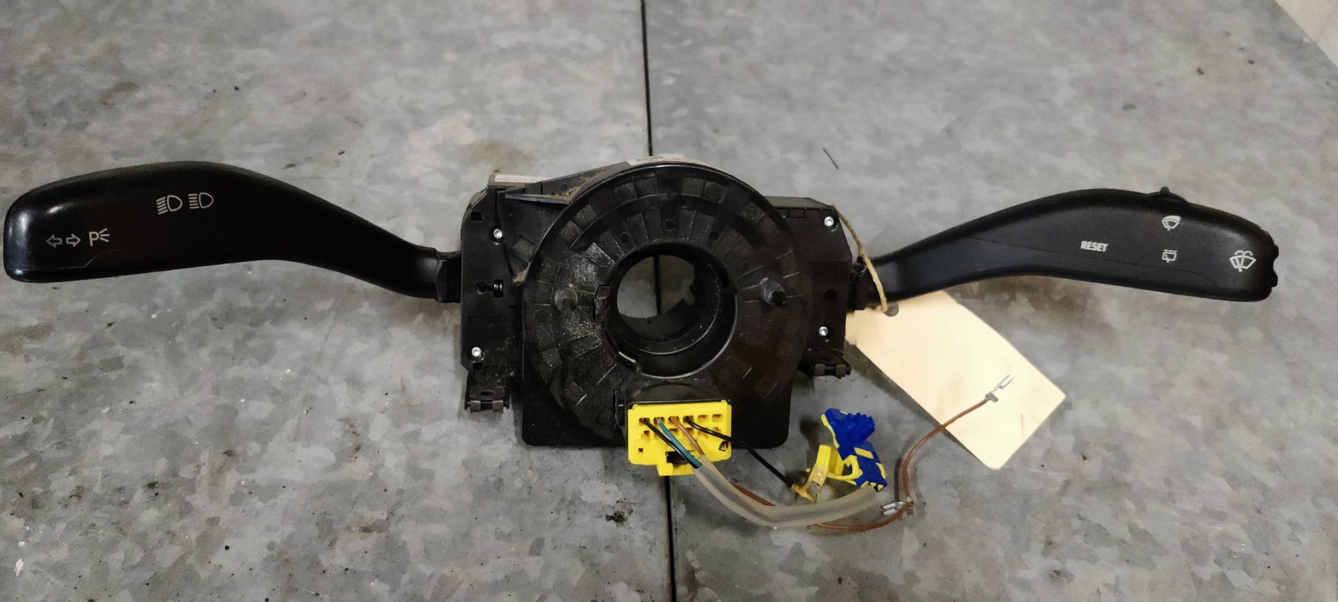 VW Polo  gebruikte stuurkolomschakelaar.