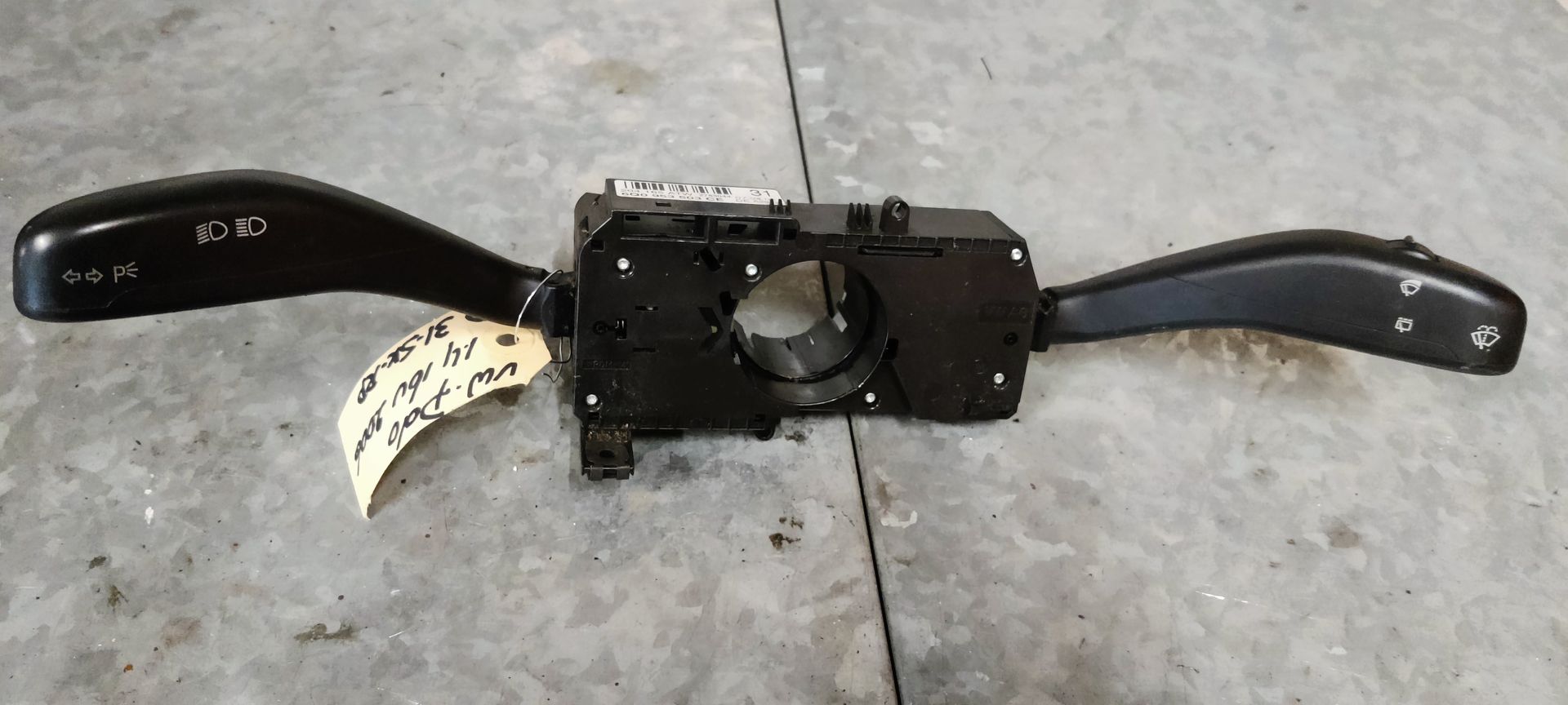 VW Polo  gebruikte stuurkolomschakelaar.