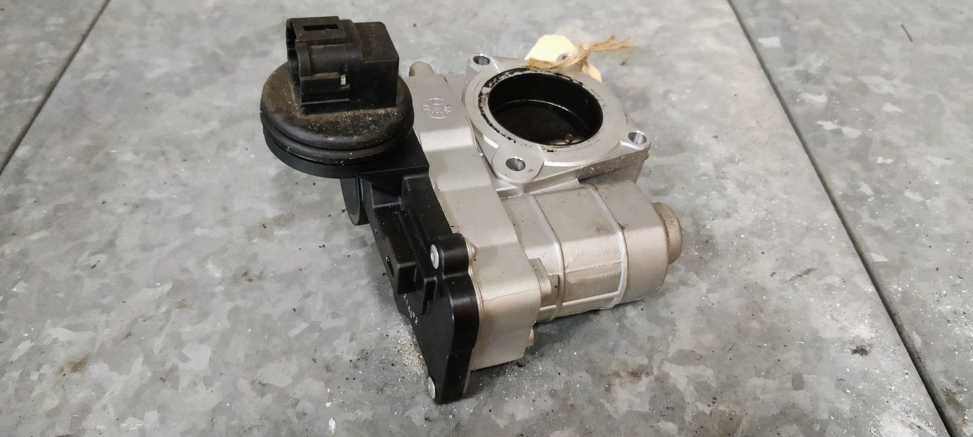 Nissan Micra gasklephuis bij Autosloperij Stegeman