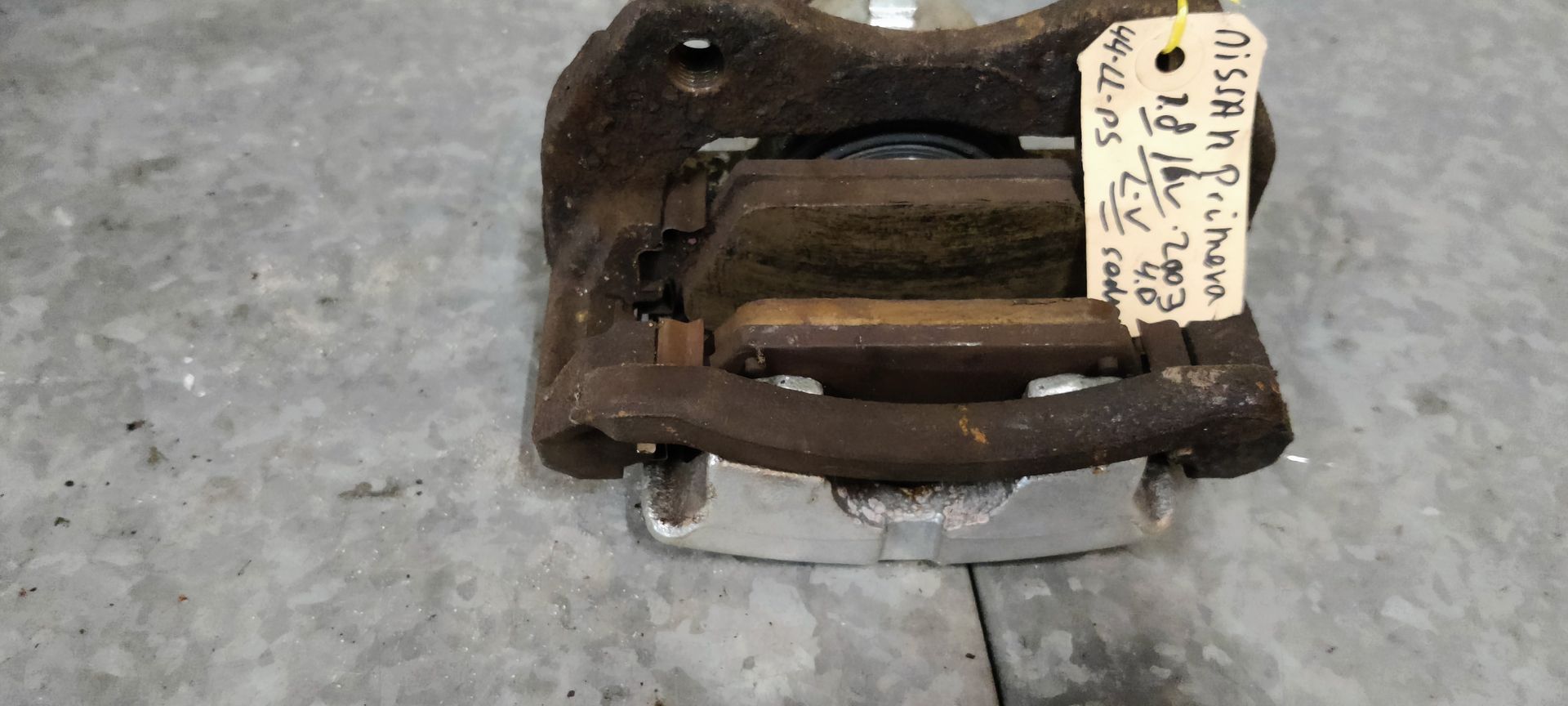 gebruikte remklauwen van een Primera bij Stegeman