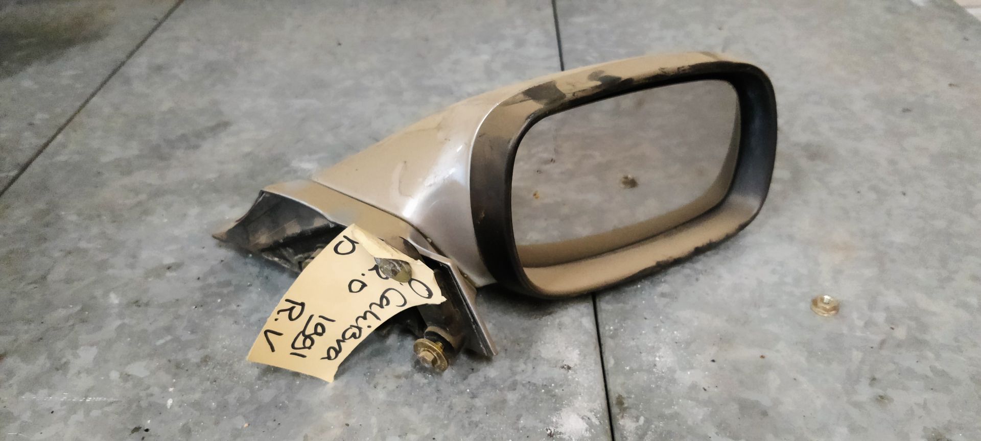 Opel Calibra linker spiegel bij Stegeman Autosloperij.