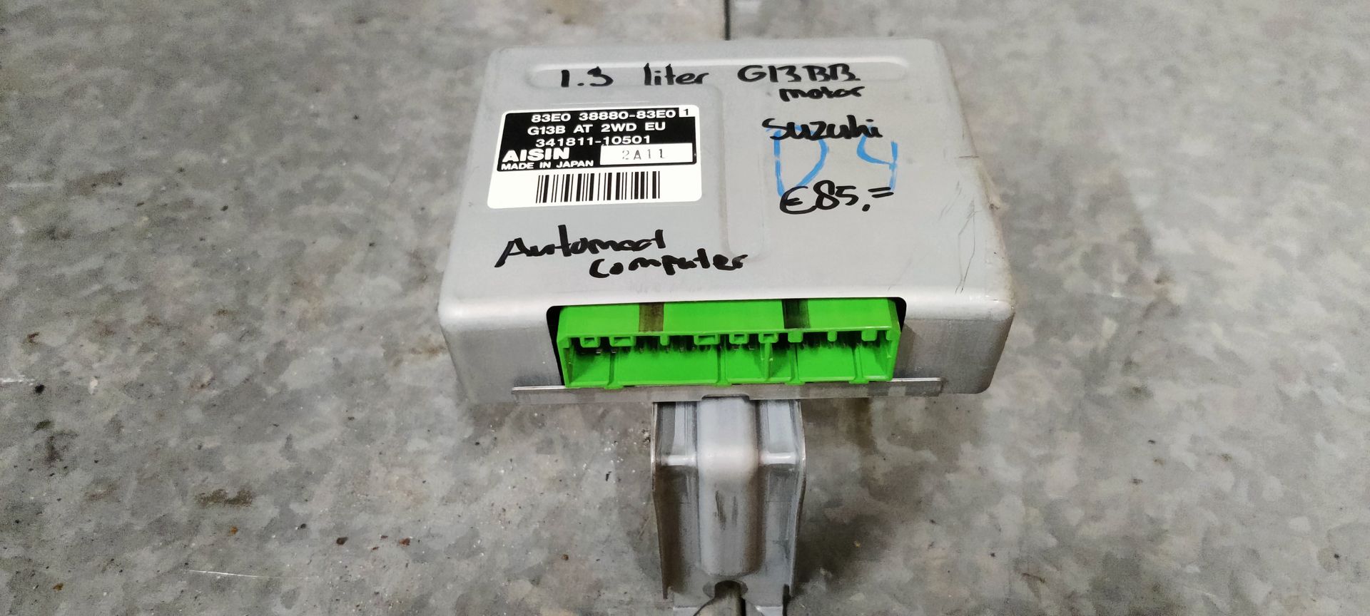 Suzuki Wagon R plus computer van een automaat.