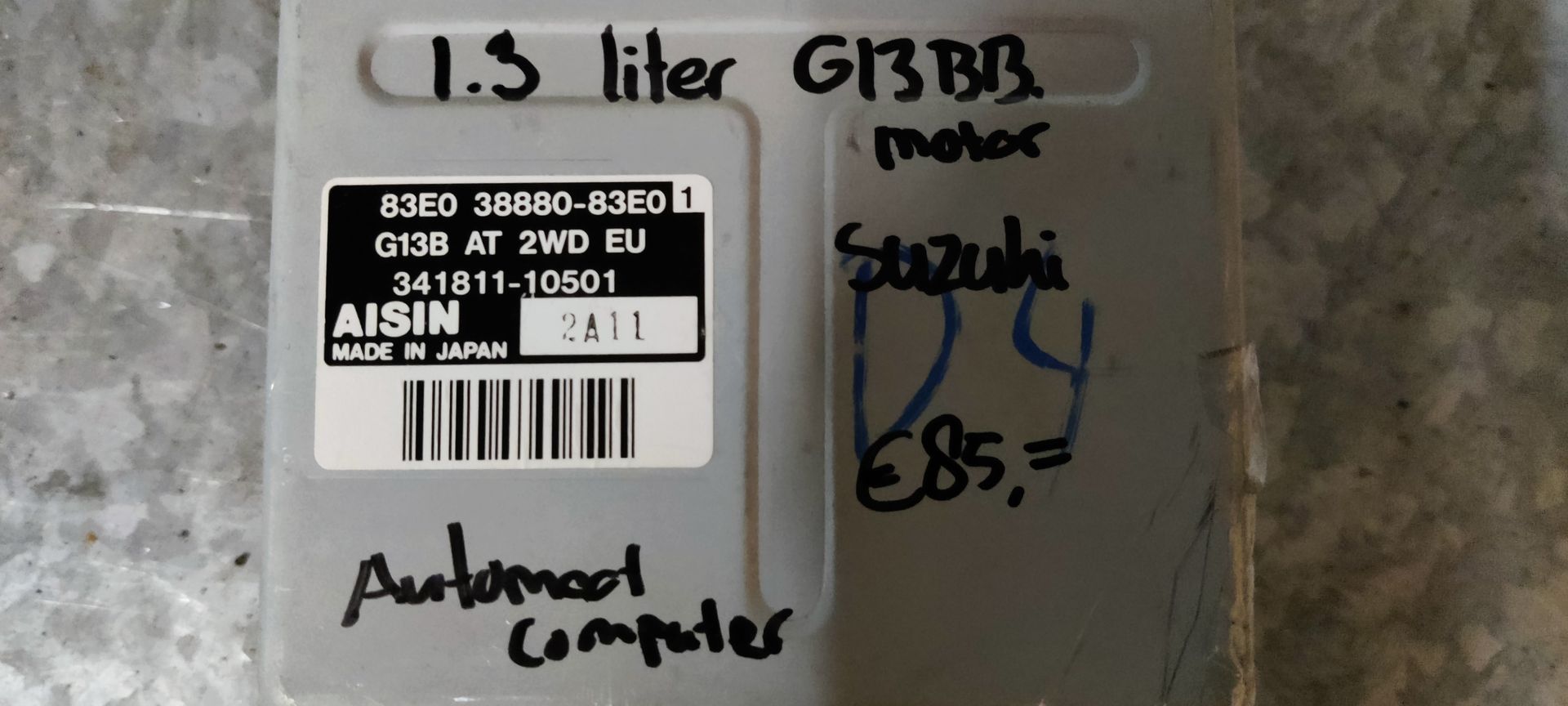 Suzuki Wagon R plus computer van een automaat.