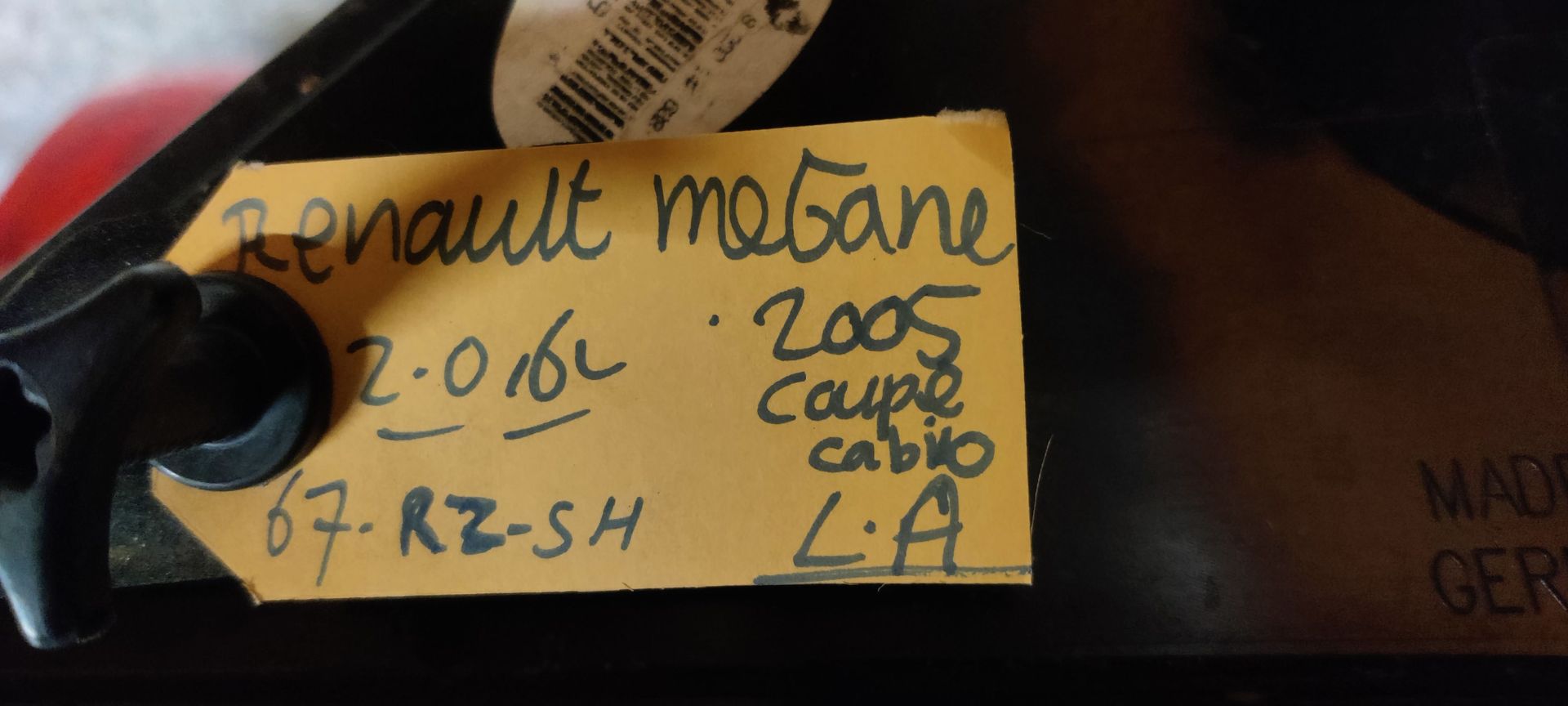 Megane Cabrio onderdelen bij Stegeman Autosloperij.