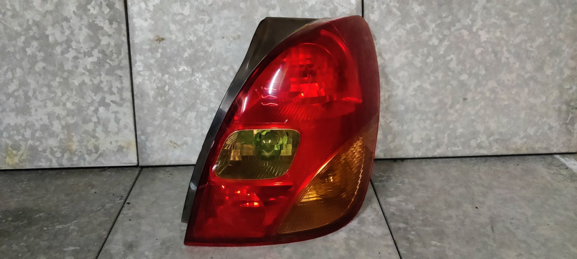 Corolla Verso achterlichten bij Stegeman Autosloperij