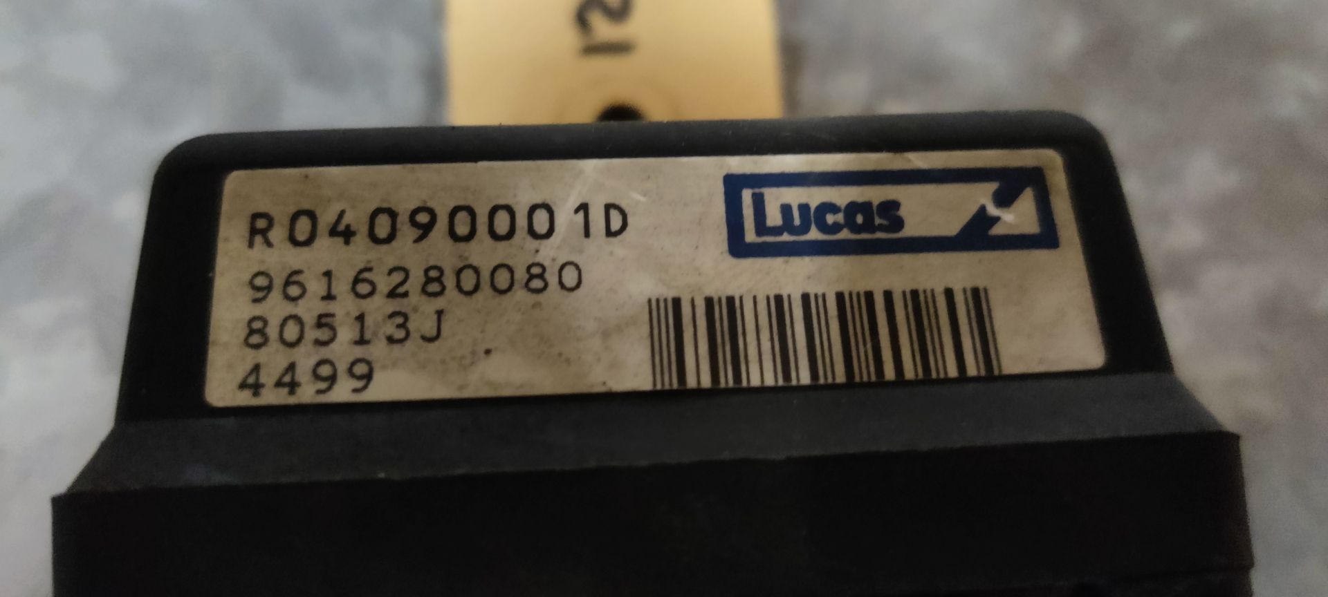 Peugeot Expert voorgloei relais uit 2000.