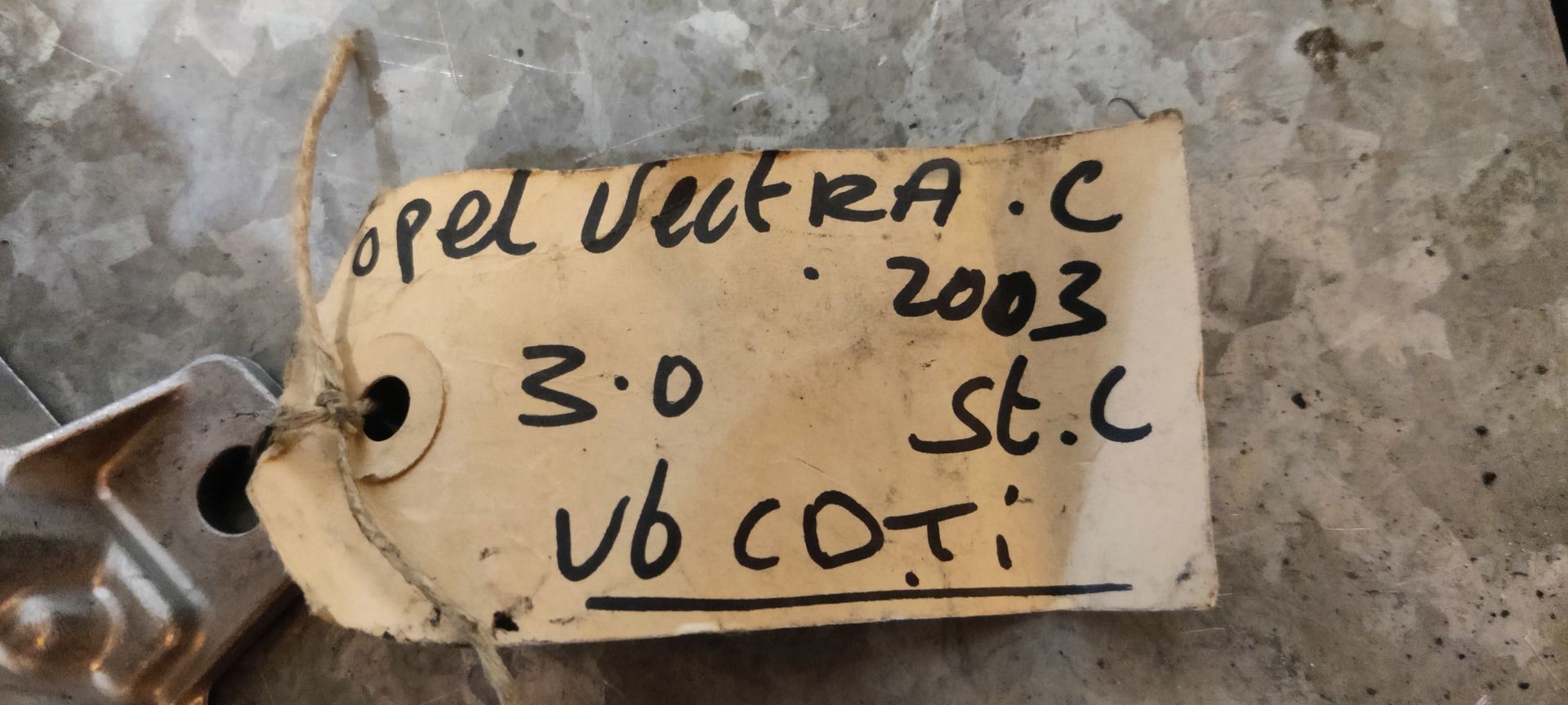 Opel Vectra nieuwe en gebruikte onderdelen bij Stegeman Car Parts in Exel bij Laren (GLD).