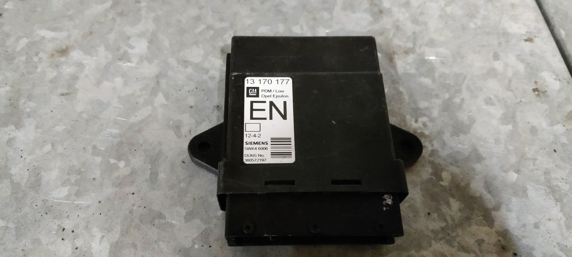 Opel Vectra nieuwe en gebruikte onderdelen bij Stegeman Car Parts in Exel bij Laren (GLD).