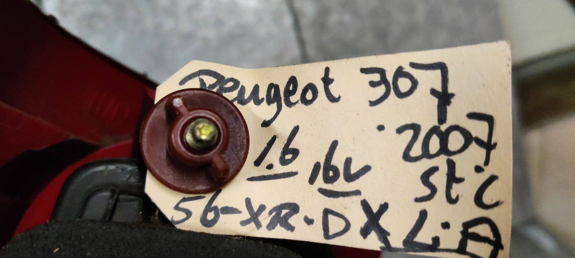 Peugeot onderdelen nieuw en gebruikt bij Stegeman Car Parts, verzenden mogelijk