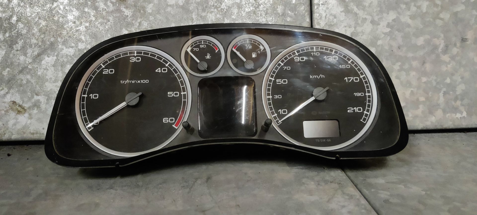 Peugeot onderdelen nieuw en gebruikt bij Stegeman Car Parts, verzenden mogelijk