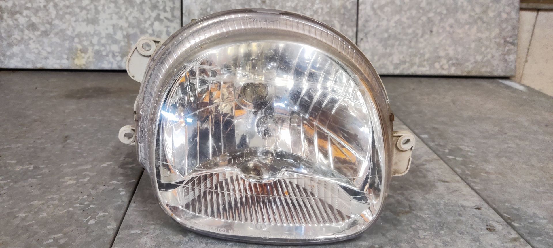 Twingo koplampen, veel op voorraad,