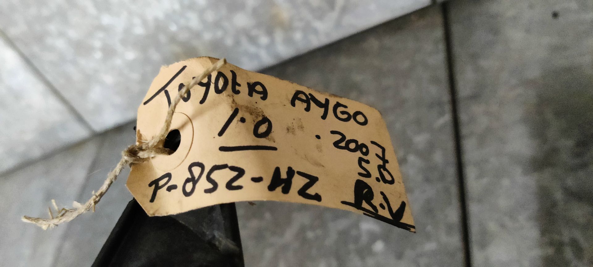 Toyota Aygo staat bij ons op de sloop te vinden; www.stegemanautosloperij.nl