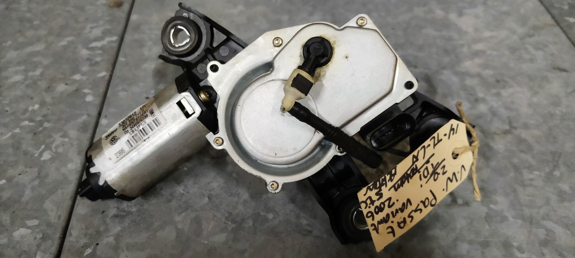 VW Passat van diverse bouwjaren staan bij ons op de sloop te vinden; www.stegemanautosloperij.nl