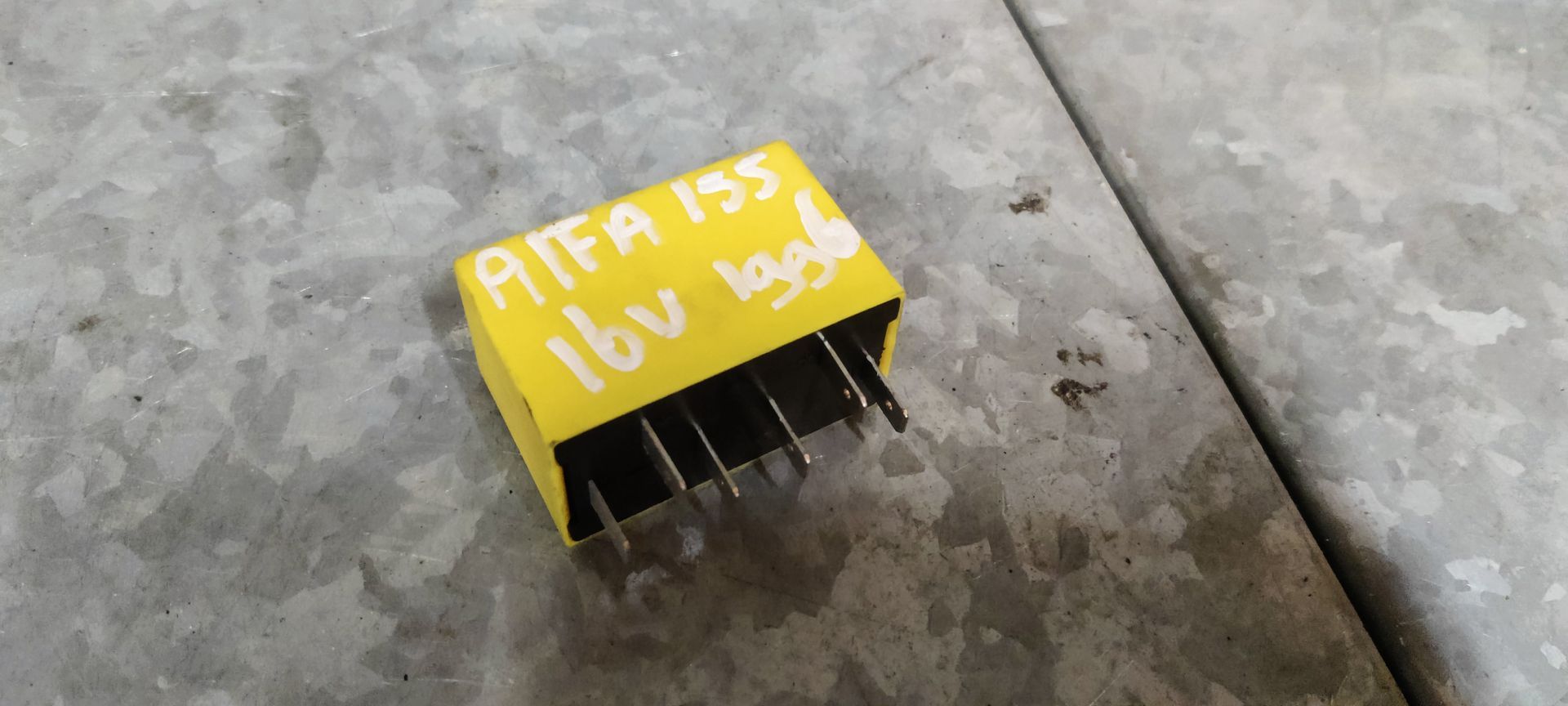 Alfa Romeo 155 onderdelen bij Stegeman Autosloperij in Exel.