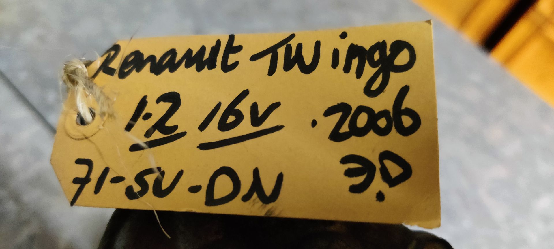 Aircopomp van een Twingo.