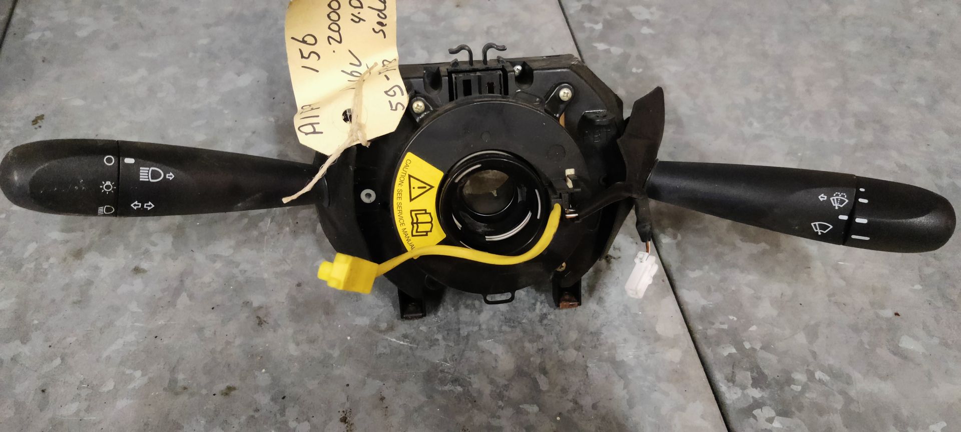 Stuurkolomschakelaar van een Alfa 156