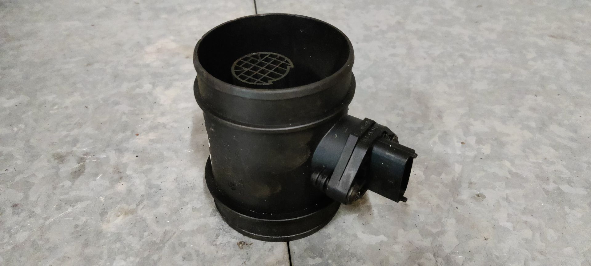 Opel Vectra C luchtmassameter van een 3.0 V6 CDTi uit 2003