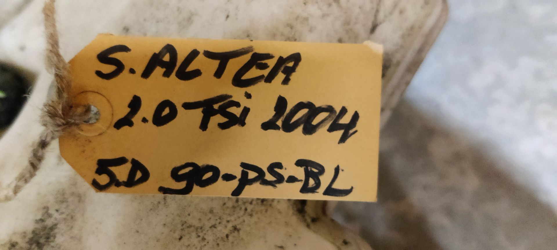 Seat Altea ruitensproeier reservoir 2004.