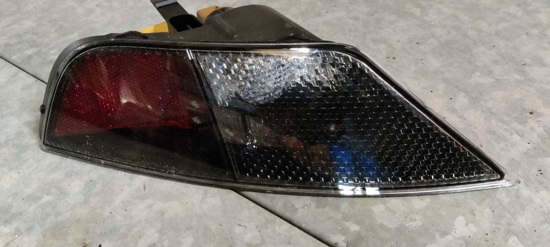 Seat Altea rechtsachter verlichting welke in de bumper zit uit 2004.