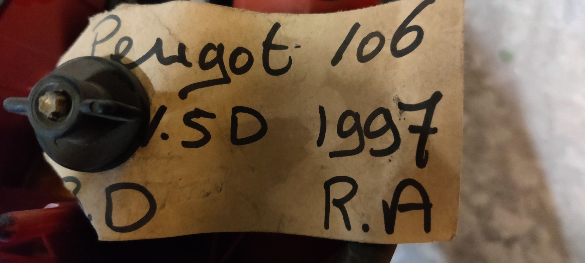 Peugeot 106 rechter achterlicht uit 1997.