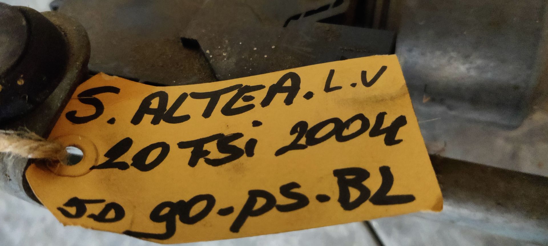 Seat Altea ruitenwissermotor linksvoor 2004.