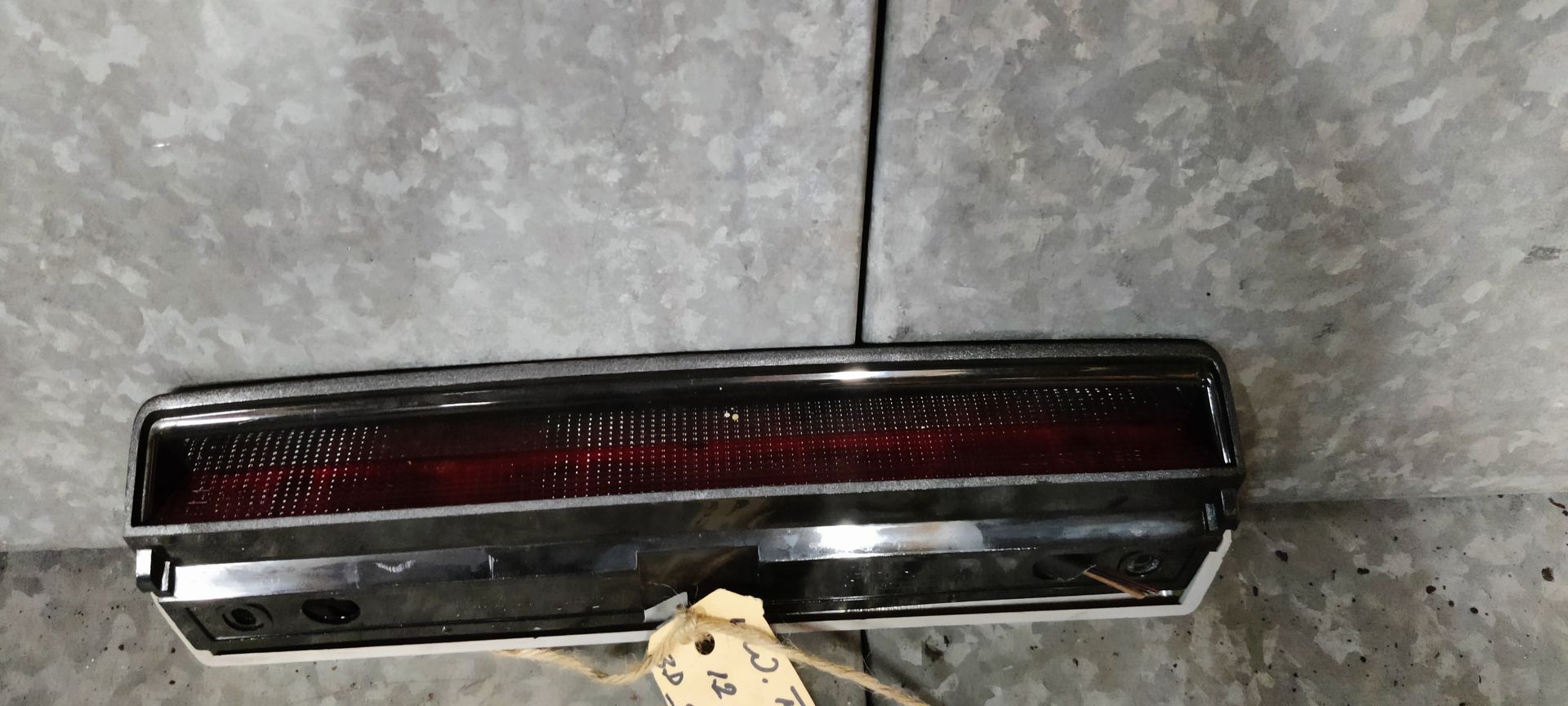 VW Fox derde remlicht bij Stegeman Autosloperij V.O.F. te Laren (GLD)