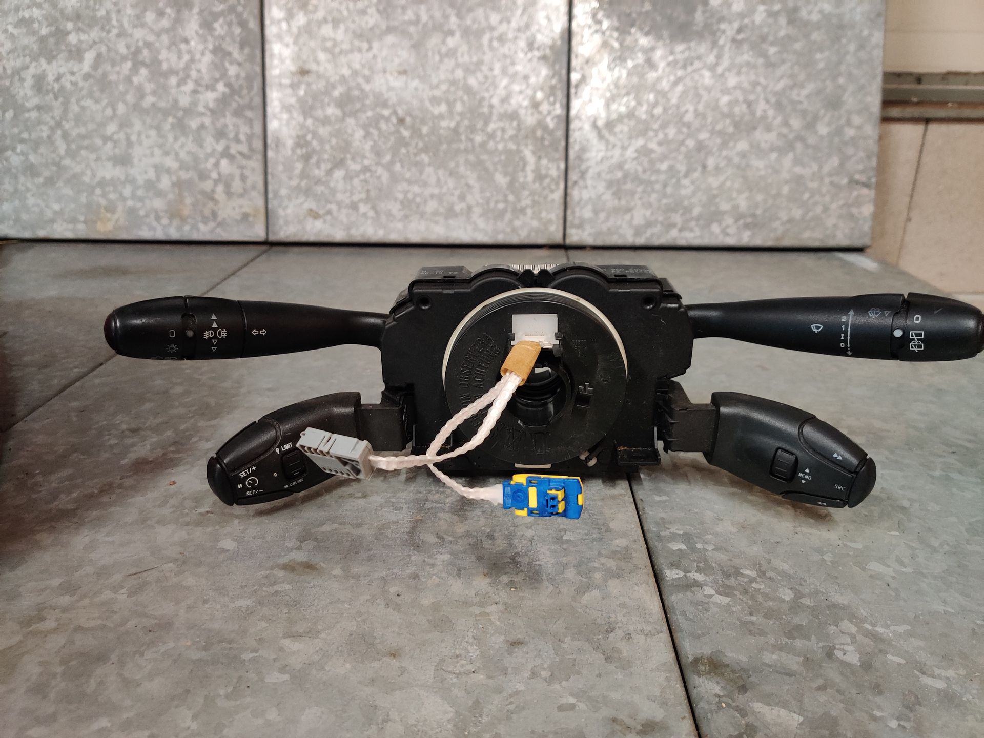 Peugeot 206 meer dan 5000 onderdelen bij ons in het magazijn. www.stegemancarparts.nl