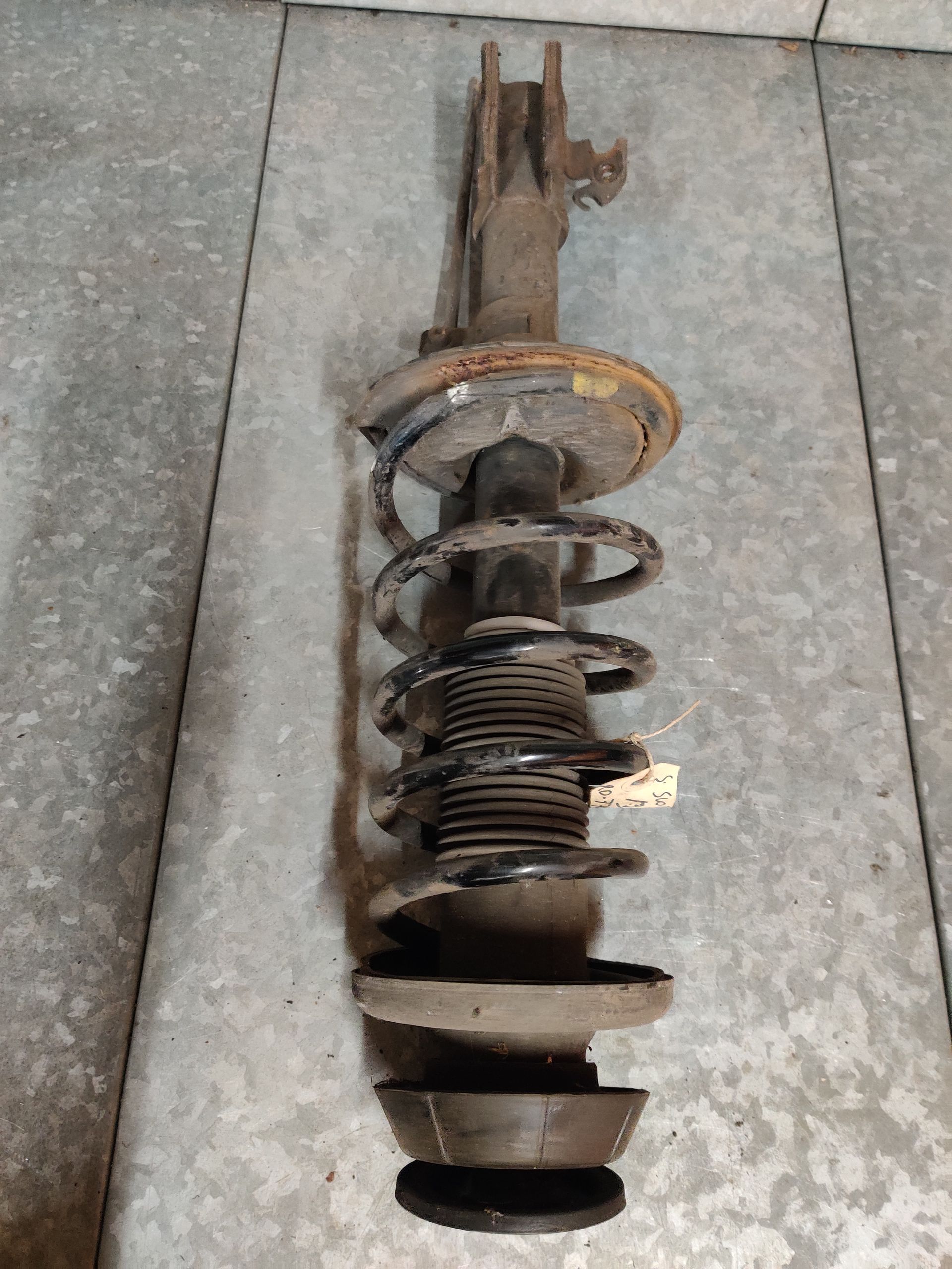 Suzuki Swift onderdelen bij Stegeman Autosloperij bij Lochem.