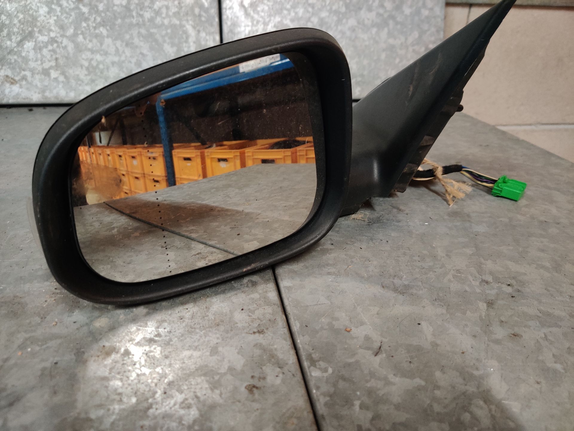 Volvo, Daihatsu, Kia onderdelen bij Stegeman car parts in Exel.