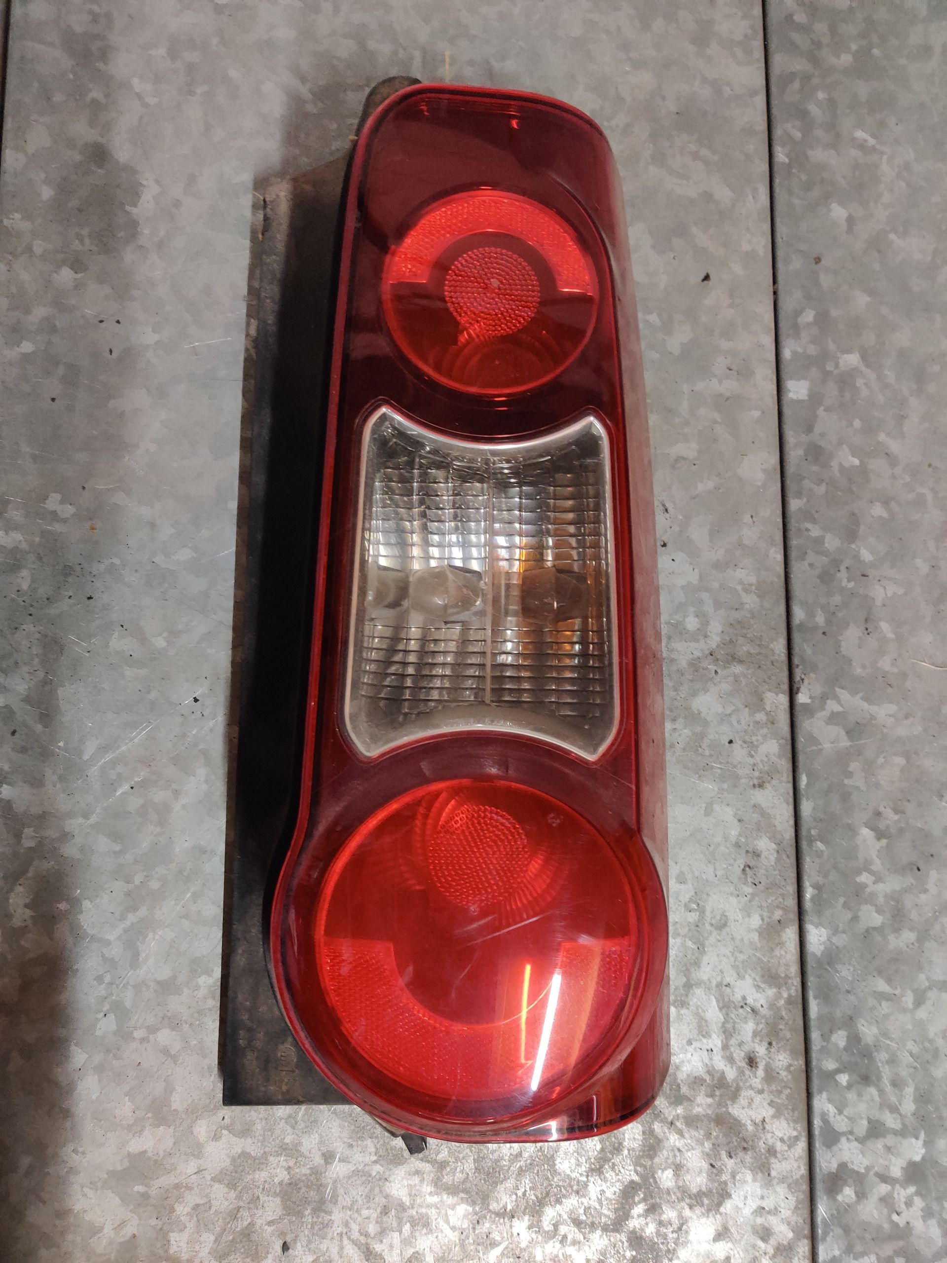 Peugeot  Ersatzteile beim www.stegemancarparts.nl in Holland