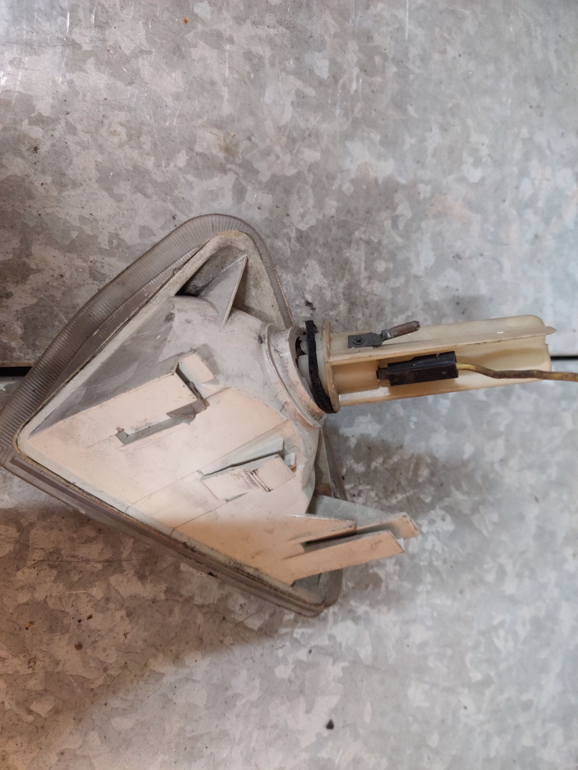 Audi A3, Citroen Axel, Peugeot Partner, Renault Scenic onderdelen bij Stegeman Car Parts in Lochem