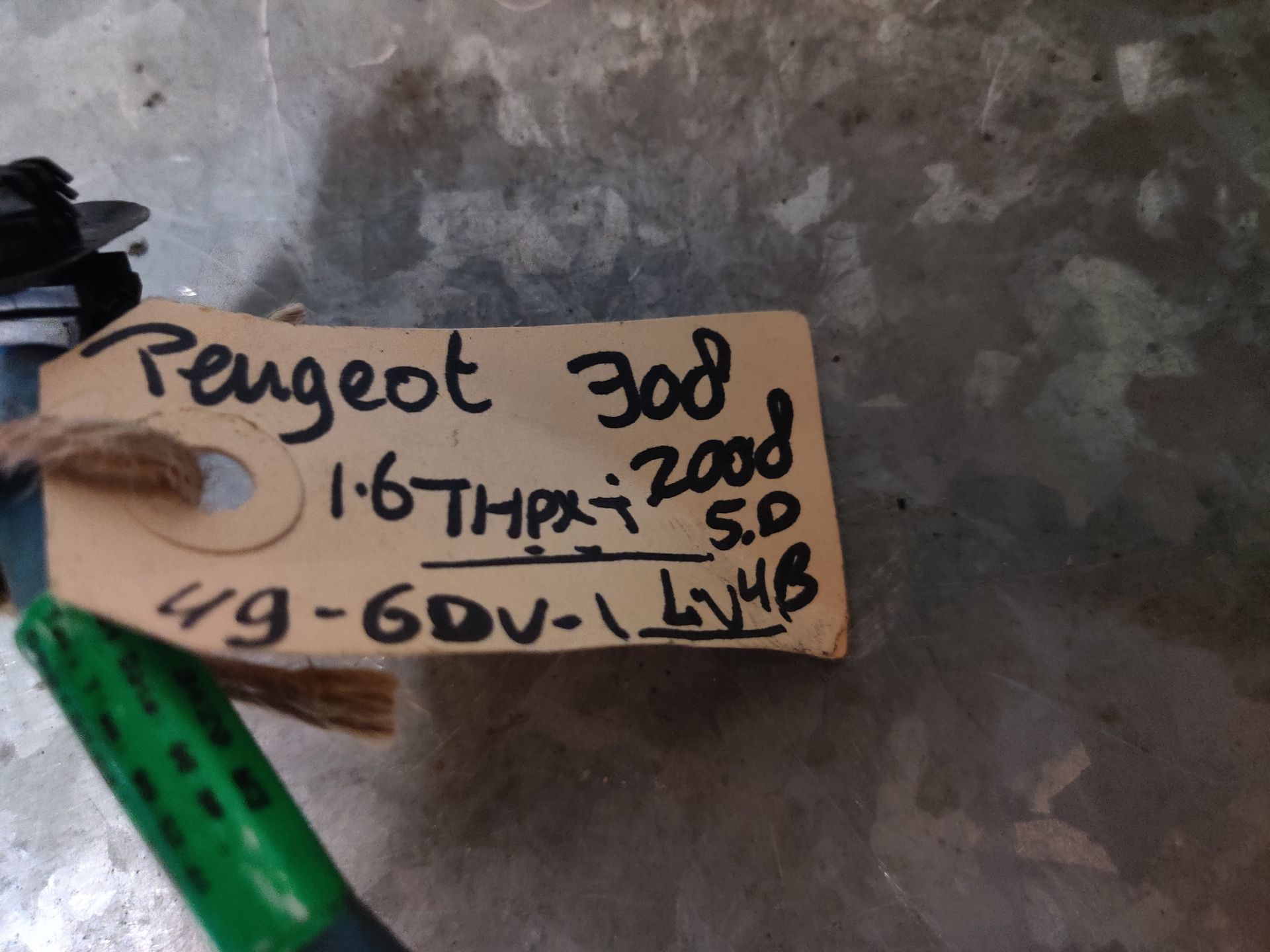 Peugeot 308 spiegels bij Stegeman Autosloperij in Exel.